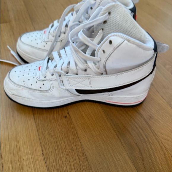 Nike Kids White and Black Air Sneakers - Picture 4 of 13